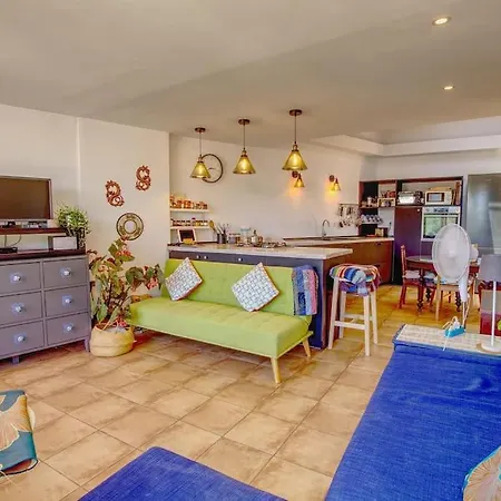 아파트 House In Quiet Location 볼리케임