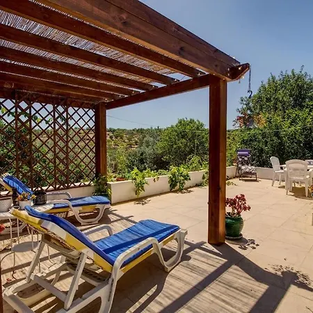 House In Quiet Location *